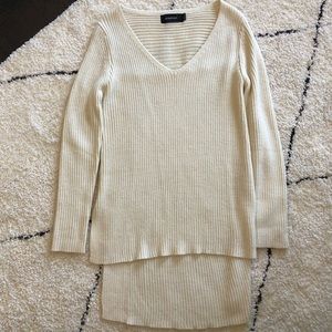 Minkpink cream v neck sweater